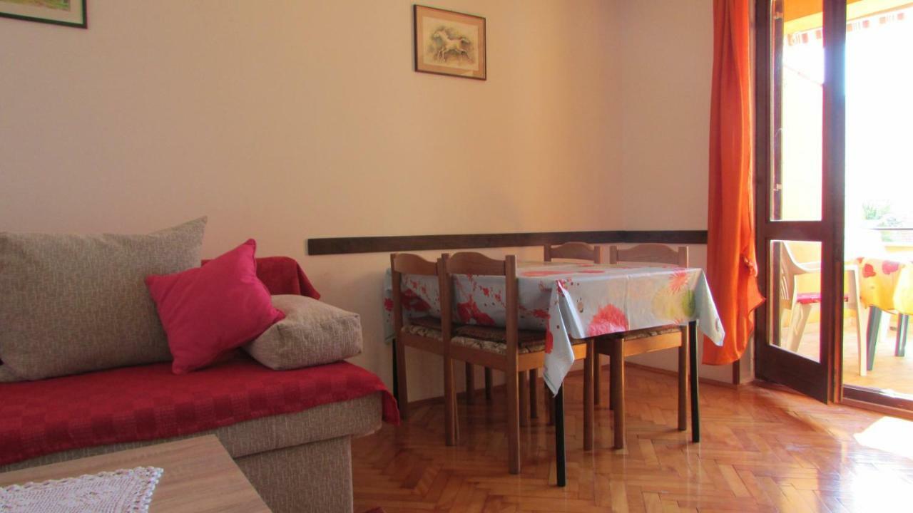 Apartmani Petunia Fažana Eksteriør billede